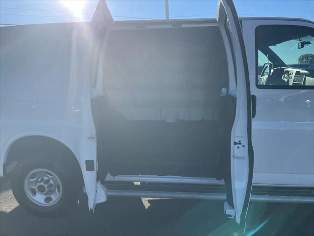 2023 GMC Savana Cargo RWD 2500 Extended Wheelbase Work Van