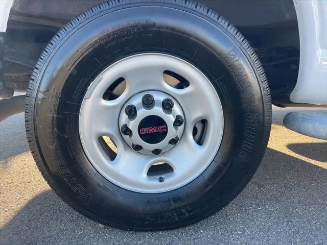 2023 GMC Savana Cargo RWD 2500 Extended Wheelbase Work Van