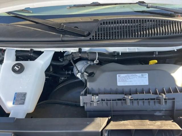2023 GMC Savana Cargo RWD 2500 Extended Wheelbase Work Van