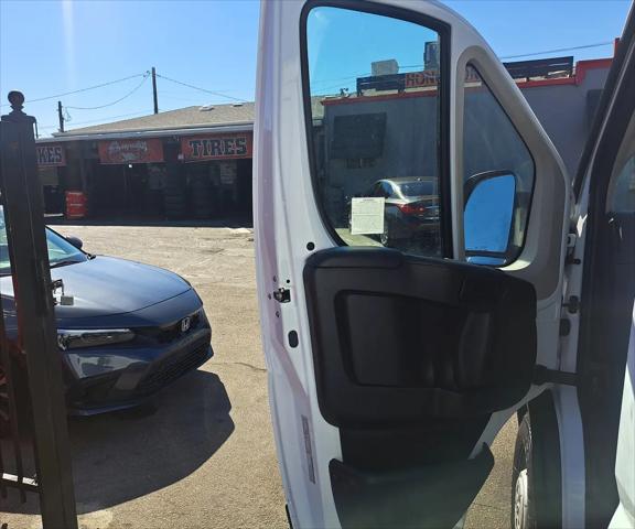 2022 Ram ProMaster 2500 Cargo Van Low Roof 136" WB