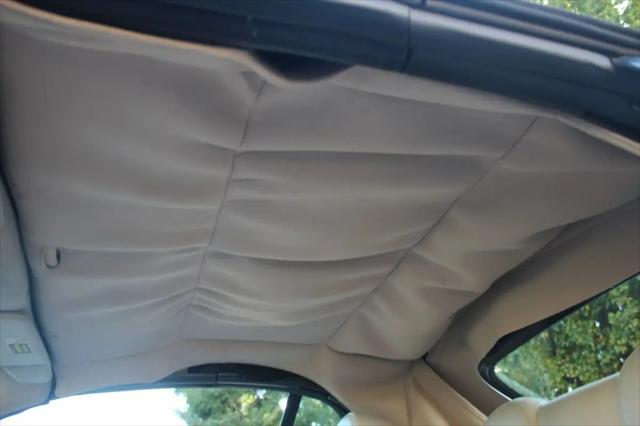 2000 Jaguar XK8 Standard