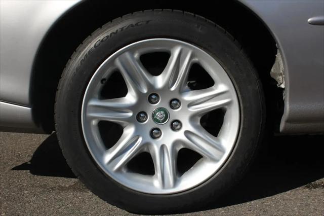 2000 Jaguar XK8 Standard