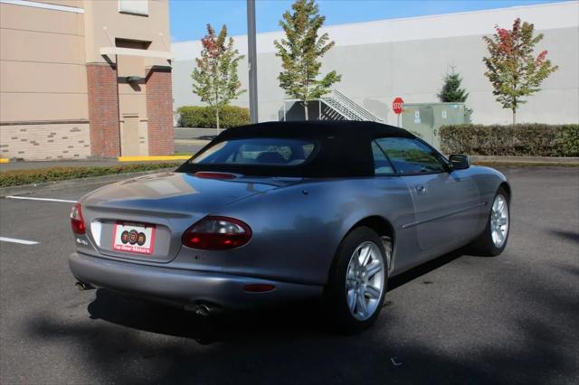 2000 Jaguar XK8 Standard