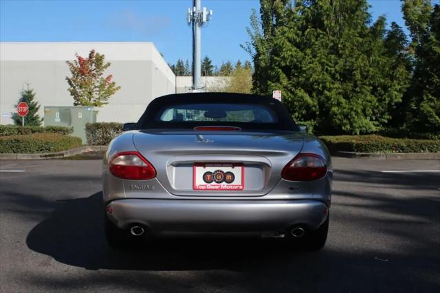 2000 Jaguar XK8 Standard