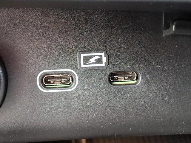 2026 Volvo XC40 Plus, B5 AWD Gas (mild hybrid), Dark