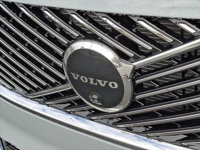 2026 Volvo XC90 Plus, B6 AWD Gas (mild hybrid), Gasoline, Bright, 7 Seats