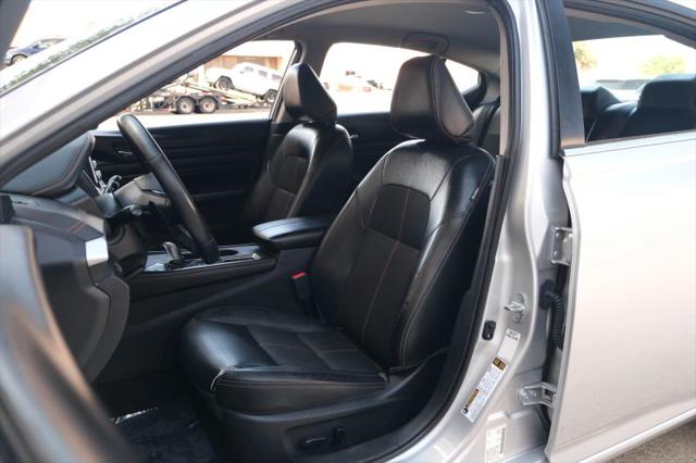2020 Nissan Altima SR FWD