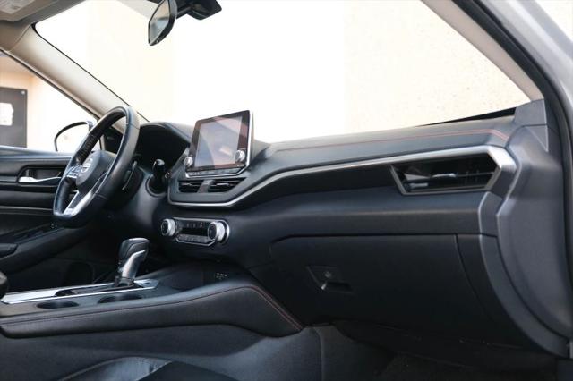 2020 Nissan Altima SR FWD