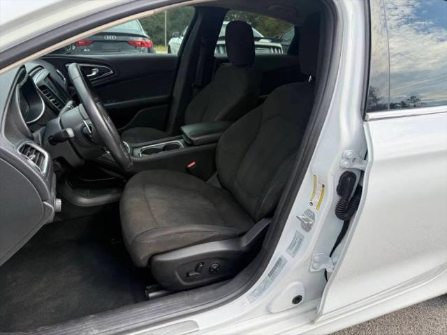 2016 Chrysler 200 Limited Platinum