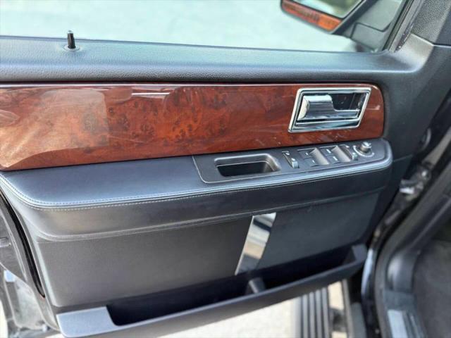 2016 Lincoln Navigator Select