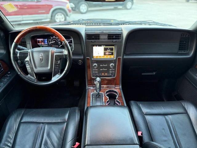 2016 Lincoln Navigator Select