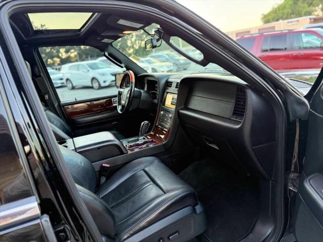 2016 Lincoln Navigator Select