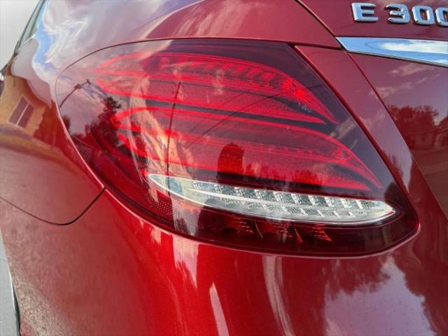 2017 Mercedes-Benz E-CLASS E 300 E 300