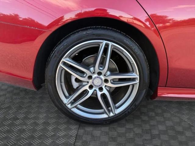 2017 Mercedes-Benz E-CLASS E 300 E 300
