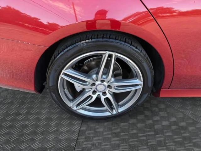 2017 Mercedes-Benz E-CLASS E 300 E 300