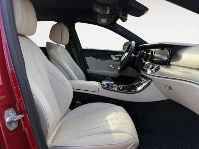 2017 Mercedes-Benz E-CLASS E 300 E 300