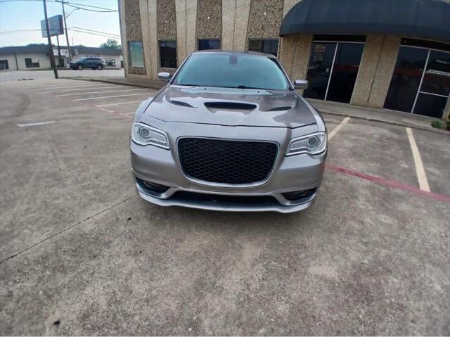 2016 Chrysler 300 Limited for sale in Arlington, TX