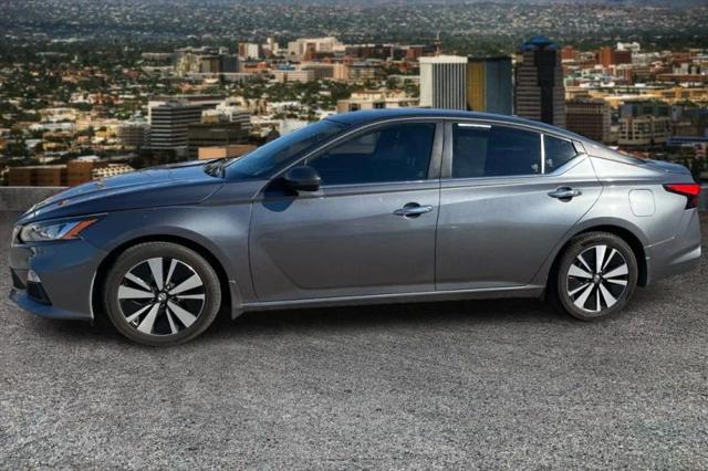 2022 Nissan Altima SV FWD