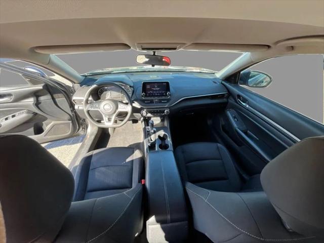 2022 Nissan Altima SV FWD