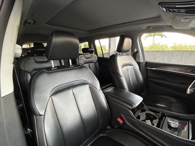 2023 Jeep Grand Cherokee L Limited 4x2