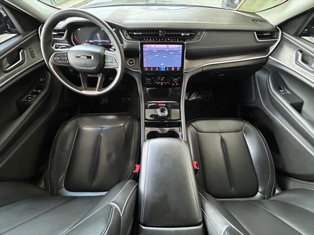 2023 Jeep Grand Cherokee L Limited 4x2