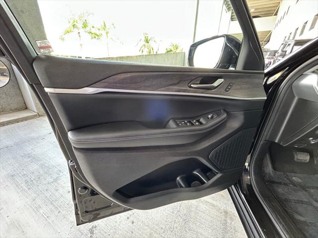 2023 Jeep Grand Cherokee L Limited 4x2