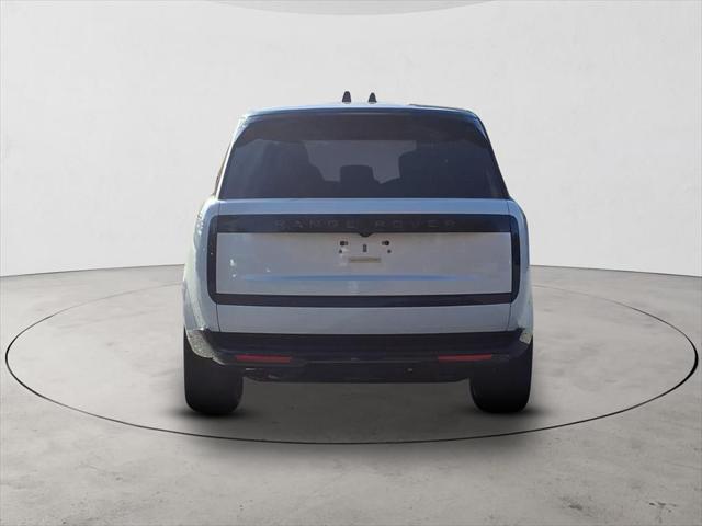 2025 Land Rover Range Rover P530 SE