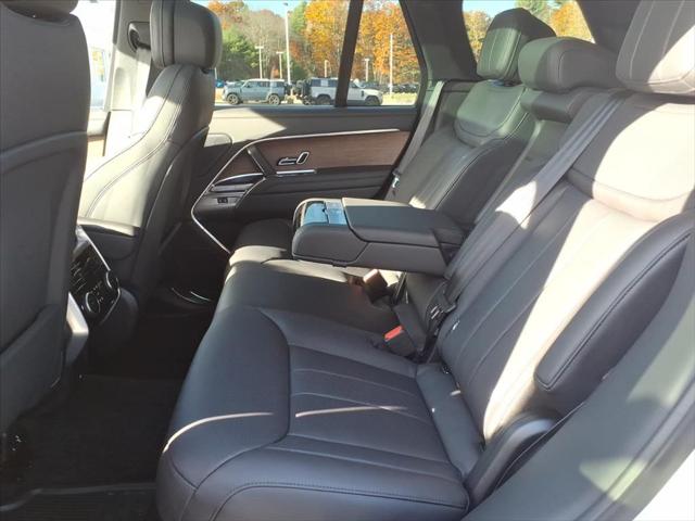 2025 Land Rover Range Rover P530 SE