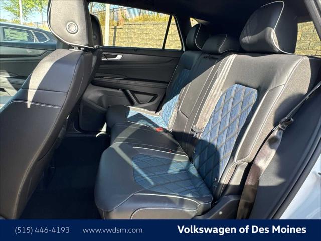 2026 Volkswagen Atlas Cross Sport 2.0T SEL Premium R-Line