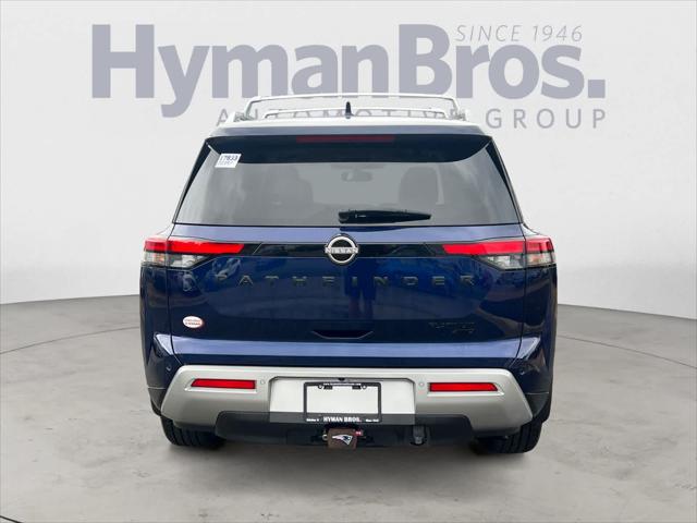 2023 Nissan Pathfinder Platinum 4WD