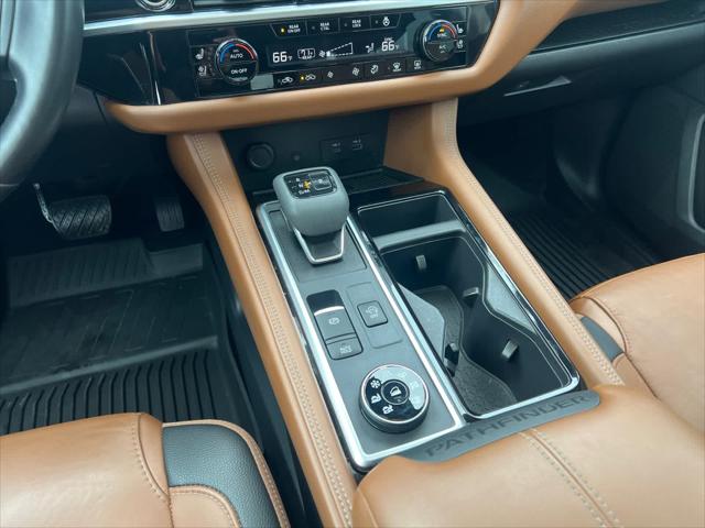 2023 Nissan Pathfinder Platinum 4WD