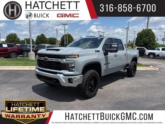 2024 Chevrolet Silverado 2500HD 4WD Crew Cab Standard Bed LT for sale in Wichita, KS
