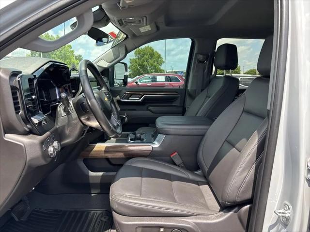 2024 Chevrolet Silverado 2500HD 4WD Crew Cab Standard Bed LT