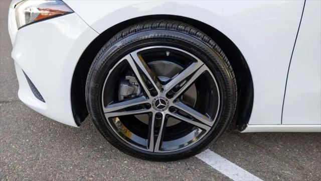 2021 Mercedes-Benz A 220 A 220