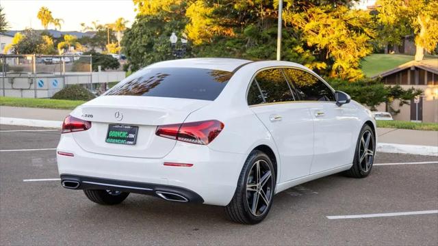 2021 Mercedes-Benz A 220 A 220