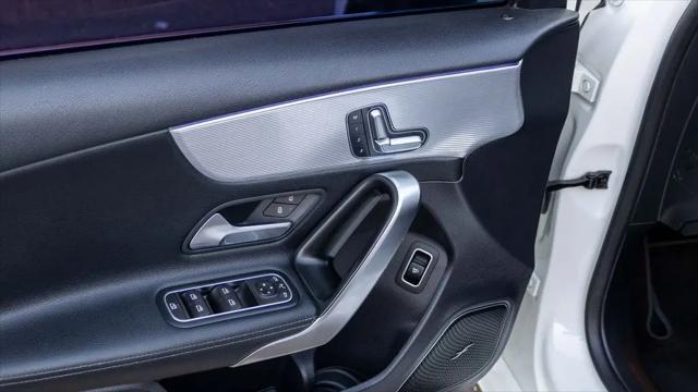 2021 Mercedes-Benz A 220 A 220