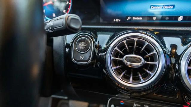 2021 Mercedes-Benz A 220 A 220