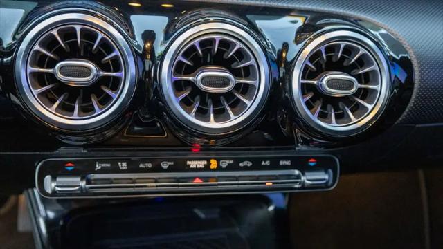 2021 Mercedes-Benz A 220 A 220