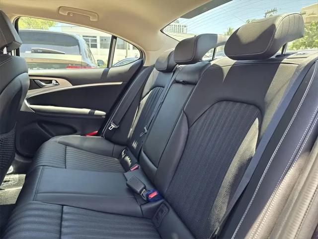 2026 Genesis G70 2.5T RWD Prestige