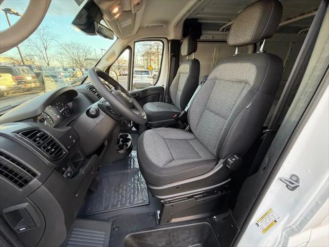 2026 Ram ProMaster Cargo Van Tradesman Low Roof 136 WB w/Pass Seat