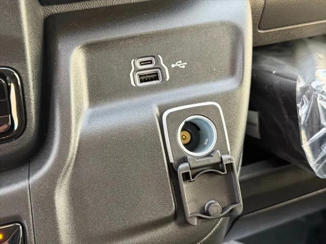 2026 Ram ProMaster Cargo Van Tradesman Low Roof 136 WB w/Pass Seat