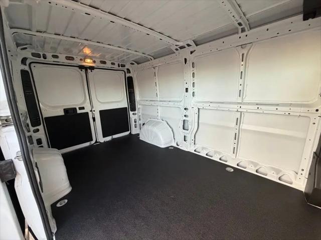 2026 Ram ProMaster Cargo Van Tradesman Low Roof 136 WB w/Pass Seat