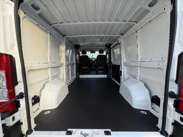 2026 Ram ProMaster Cargo Van Tradesman Low Roof 136 WB w/Pass Seat