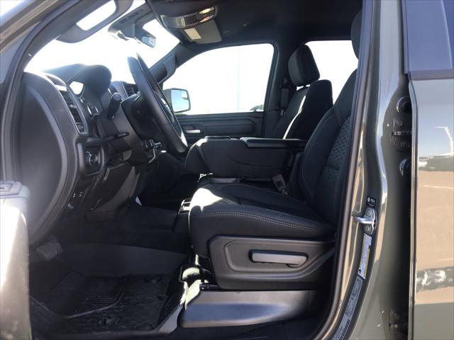 2026 Ram 1500 Tradesman Crew Cab 4x4 5'7" Box
