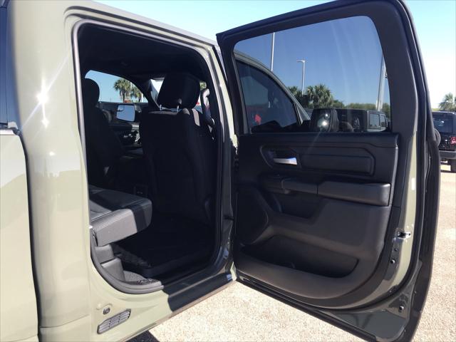 2026 Ram 1500 Tradesman Crew Cab 4x4 5'7" Box