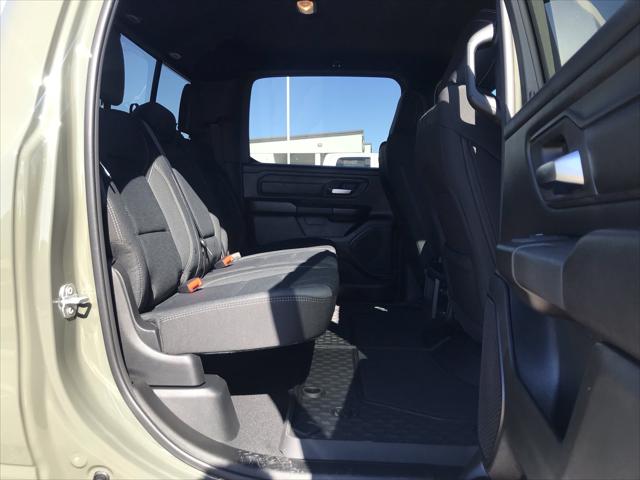 2026 Ram 1500 Tradesman Crew Cab 4x4 5'7" Box