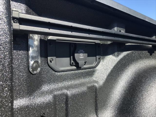 2026 Ram 1500 Tradesman Crew Cab 4x4 5'7" Box