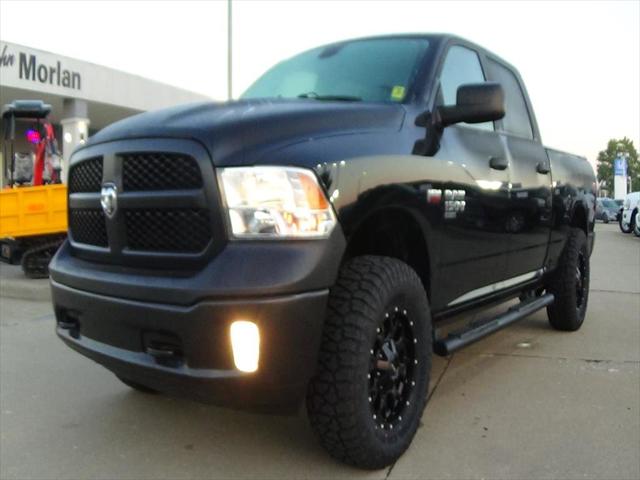 2024 RAM 1500 Classic Tradesman Crew Cab 4x4 64 Box