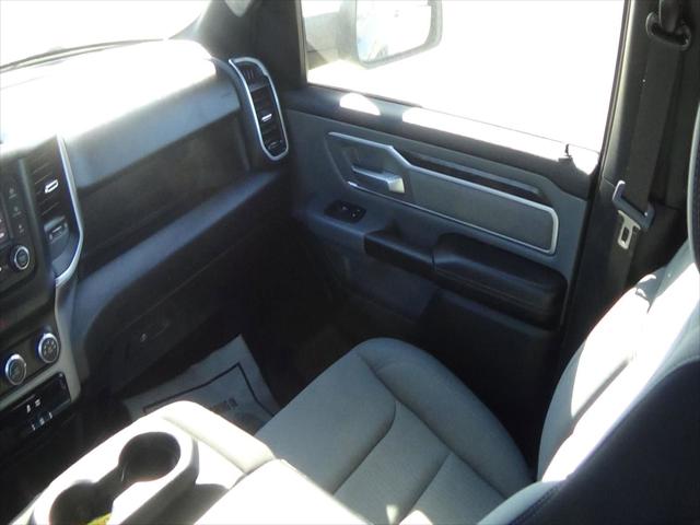 2022 Ram 1500 Big Horn Crew Cab 4x4 5'7" Box