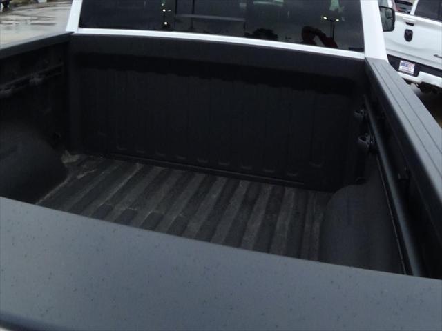 2025 Ram 1500 Big Horn Crew Cab 4x4 5'7" Box